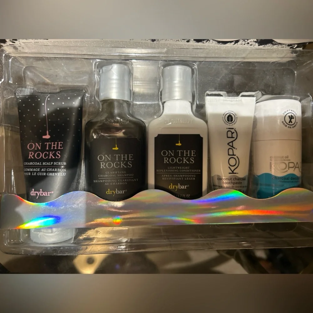 NEW Drybar on the rocks & Kopari Lil’ Charcoal Charmers Set (Box Damaged) - Picture 3 of 5